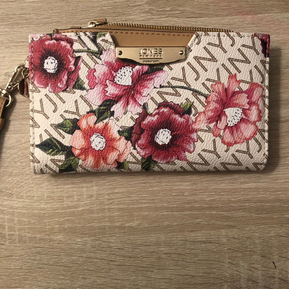 Jones New York Floral Wristlet